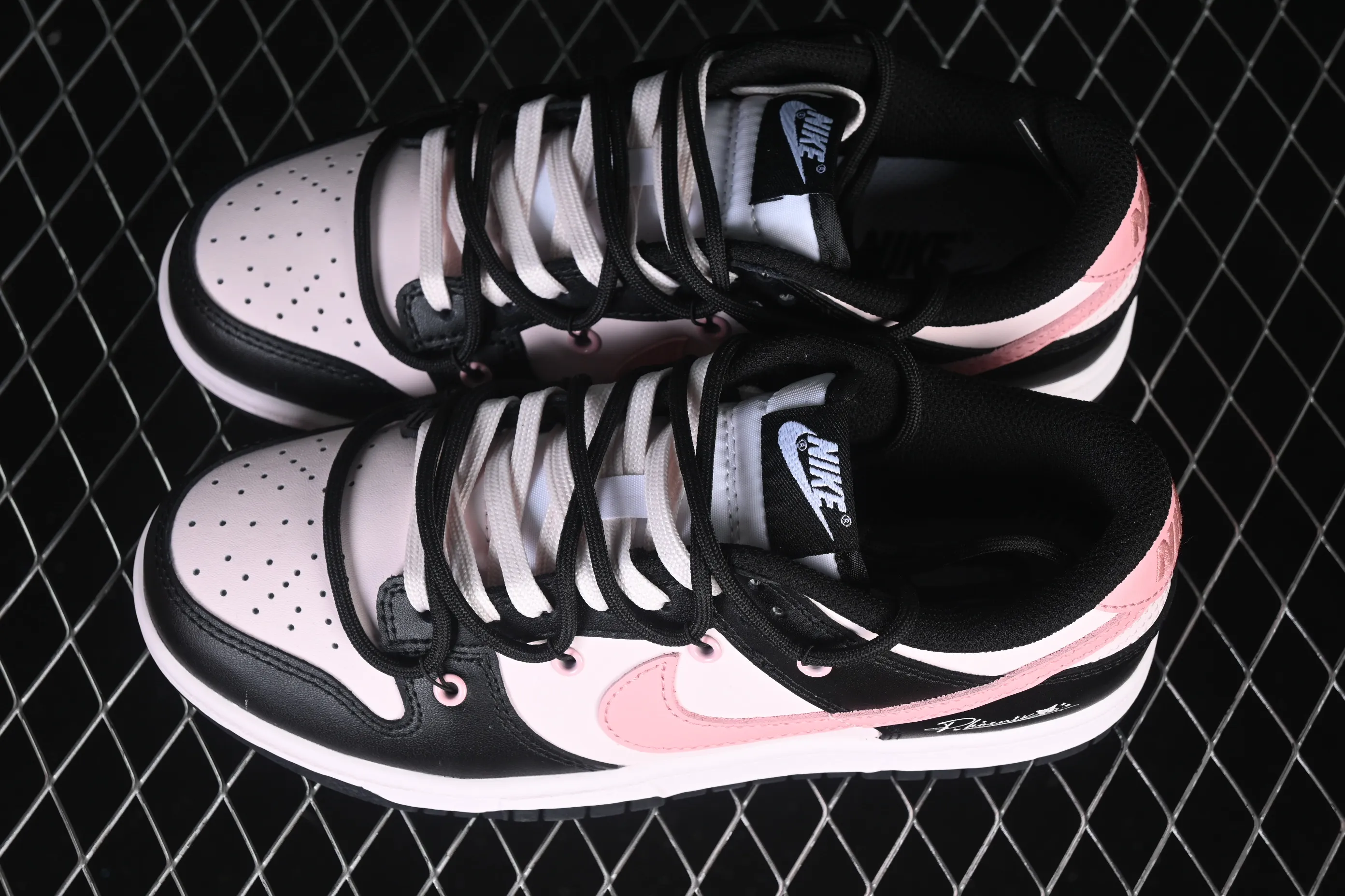 All categories Nk SB Dunk series Nk SB Dunk Low low-top sneakers Nike SB Dunk Low raspberry black pink deconstructed strap casual sneakers BP1120-059